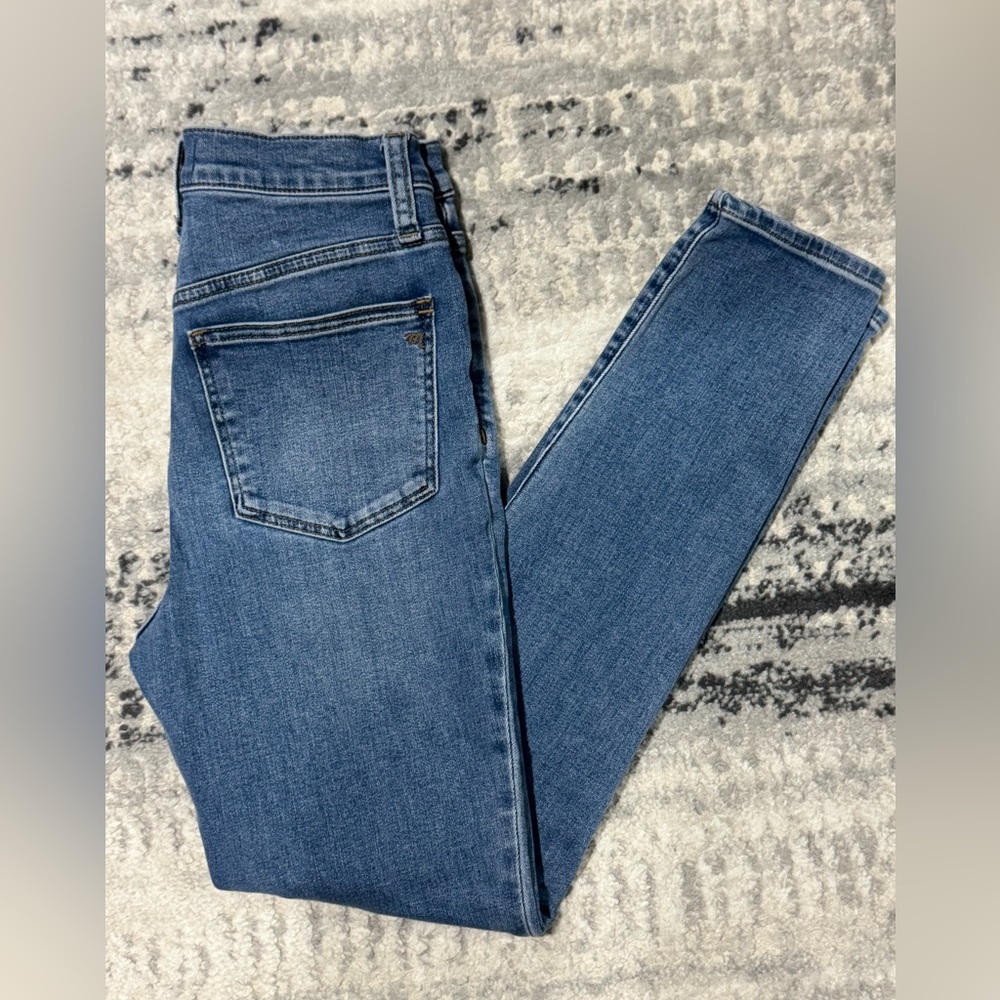 Madewell Women’s Blue Jeans Size 24